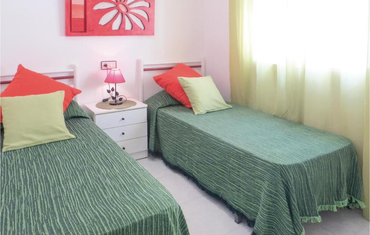 Amazing Apartment In Torrevieja With Kitchen エクステリア 写真