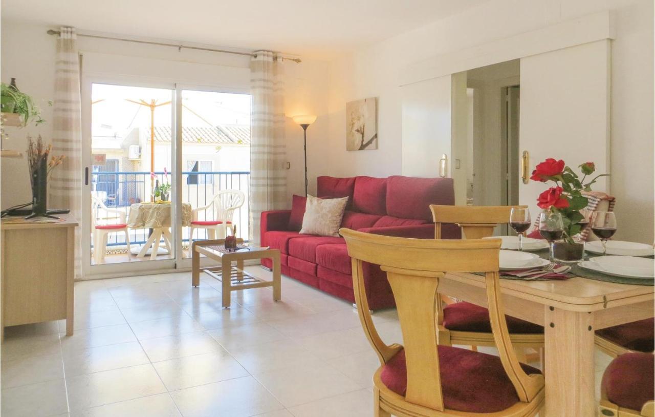 Amazing Apartment In Torrevieja With Kitchen エクステリア 写真