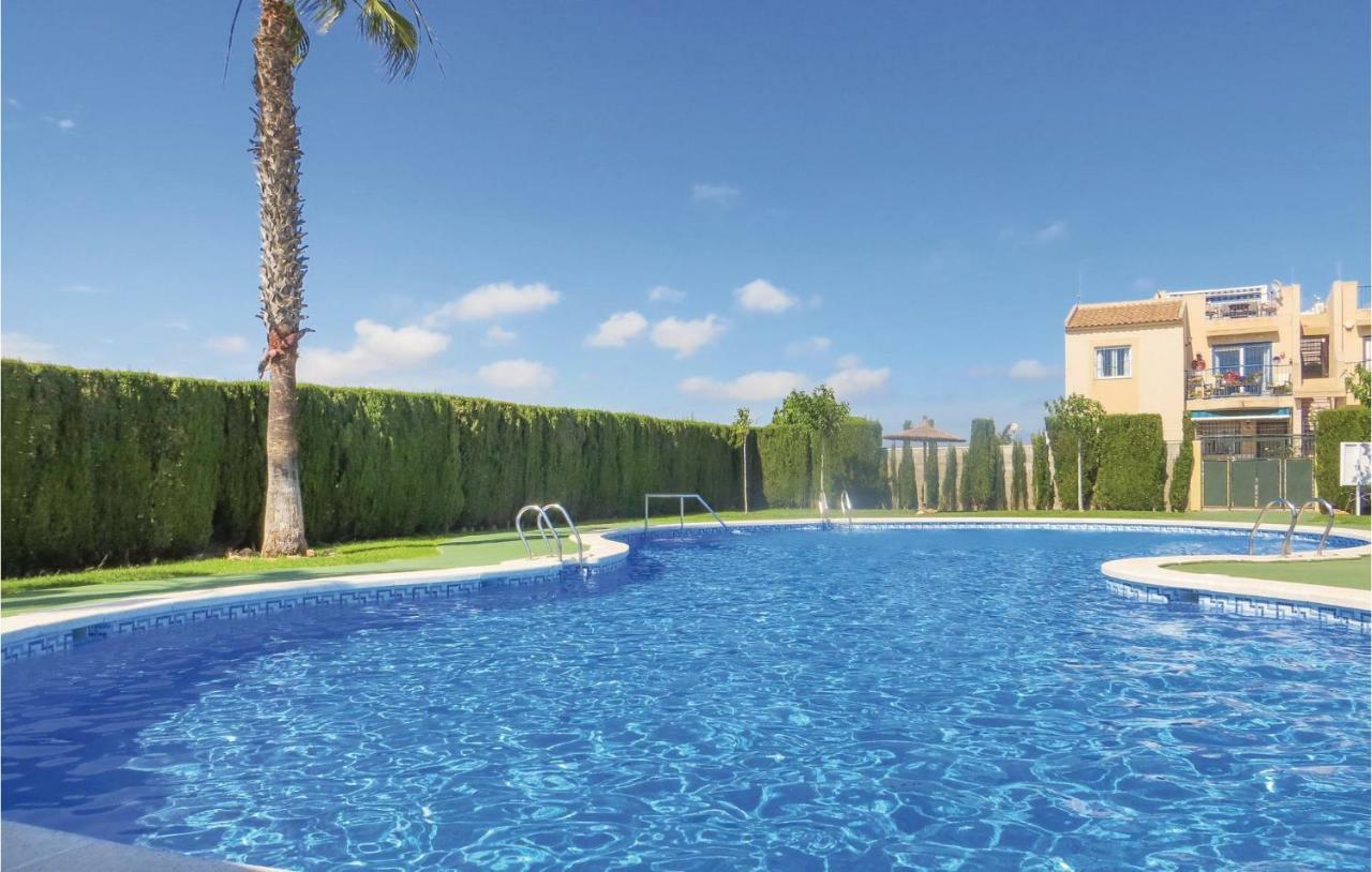 Amazing Apartment In Torrevieja With Kitchen エクステリア 写真